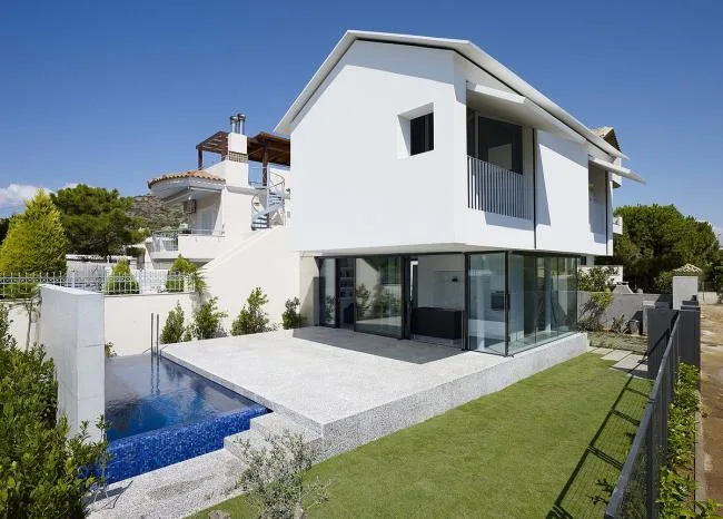 BIM Architecture | White Elves on the Aegean Coast - Greek E-House/Buerger Katsota Architects