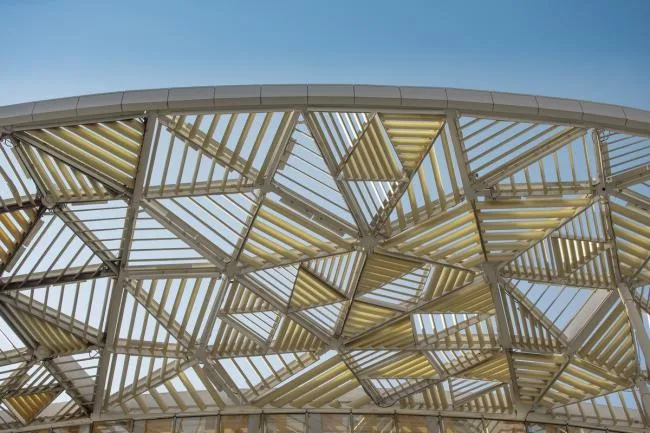 BIM Architecture | "Bamboo Forest" Walk: the Taihu Lake Lake Theater/SCA | Steven Chilton Architects