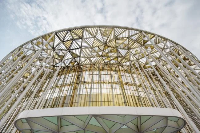 BIM Architecture | "Bamboo Forest" Walk: the Taihu Lake Lake Theater/SCA | Steven Chilton Architects