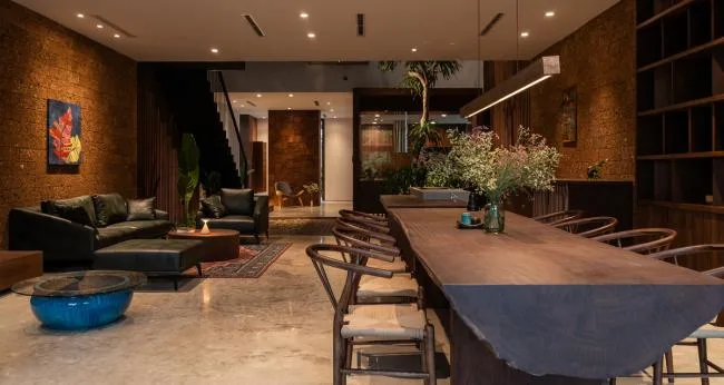 BIM architecture | Creating an indoor courtyard under arched windows and corridors: Vietnam AD8 Villa/Nemo Studio