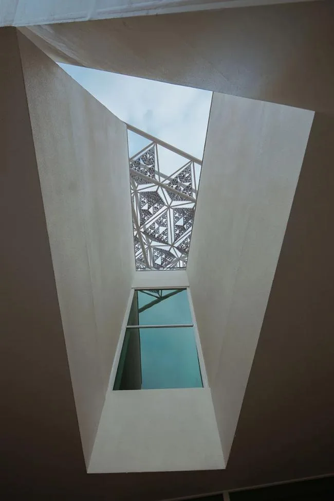 BIM Architecture | Sakamoto's New Work 'Tainan Museum of Art': Stacked Blocks Under a Pentagonal Roof Canopy