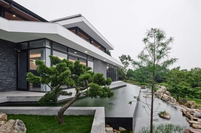 BIM Architecture | Horizontal Extension of "Landscape" Home/Original Architectural Firm