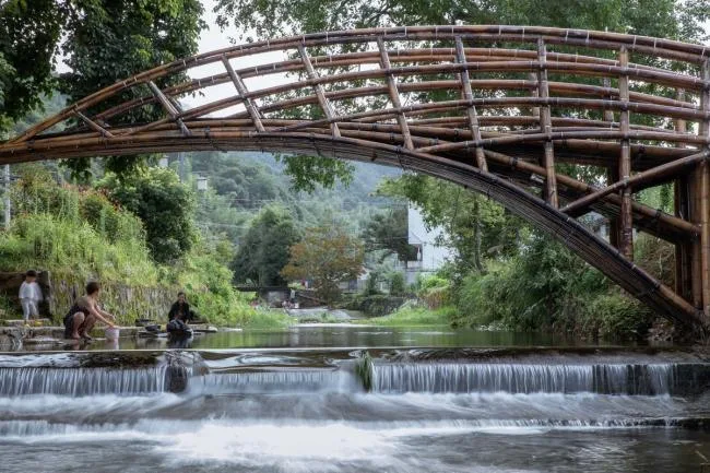 BIM Architecture | Suspended Shore Flying Bridge/Come to Architectural Design Studio