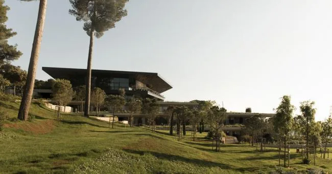 BIM architecture | Winding and folding, enjoying the sea and sky in one color: Rovini Park Hotel/3LHD