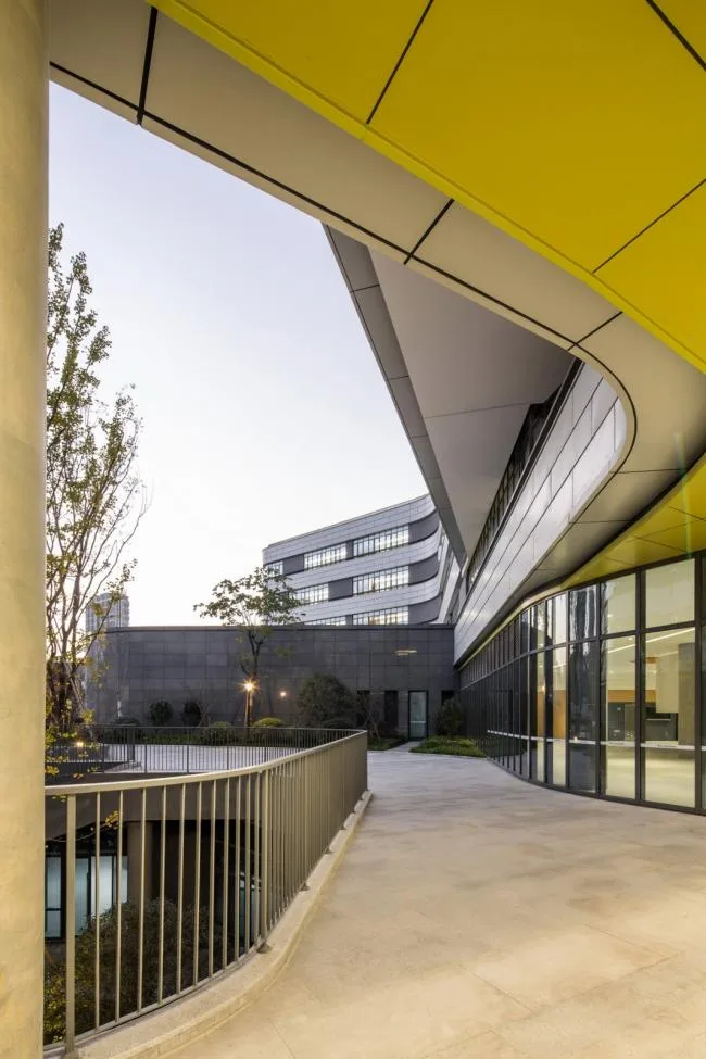BIM Architecture | Floating Stereoscopic Campus - Zhejiang University School of Education Affiliated Middle School/Zhejiang University Architectural Design and Research Institute Co., Ltd