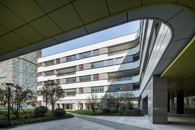 BIM Architecture | Floating Stereoscopic Campus - Zhejiang University School of Education Affiliated Middle School/Zhejiang University Architectural Design and Research Institute Co., Ltd