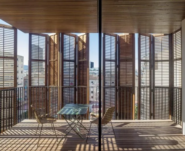 BIM Architecture | Light and Shadow Circulation Brings Warm Texture - Four Friends Apartment in Spain