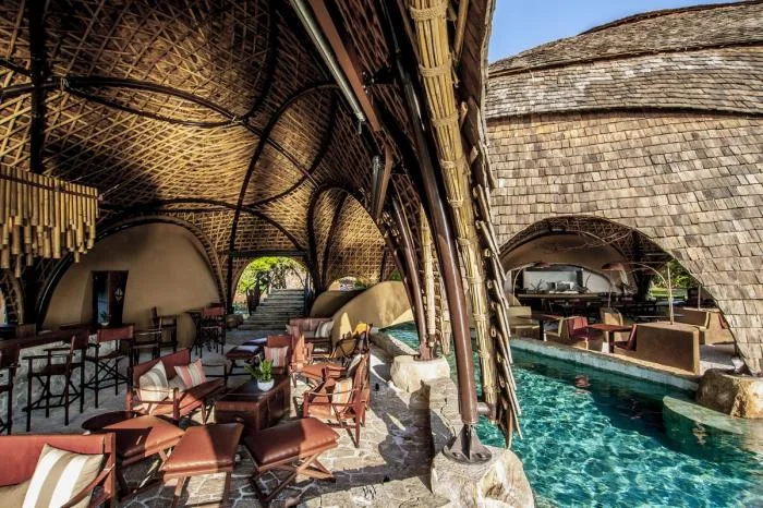 BIM Architecture | Primitive Caves Under Giant Stones on Coastal Beaches: Sri Lanka Tent Hotel/Nomadic Resorts