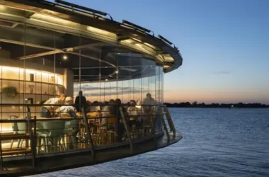 BIM Architecture: 360° Panoramic Design for a Food Bar Restaurant-BIM WORLD