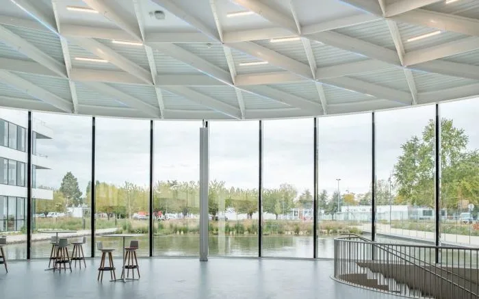 BIM Architecture | Light and Transparent, Dancing with Curved Lines: Air Liquide Group Headquarters/Michel R é mon&  Associés