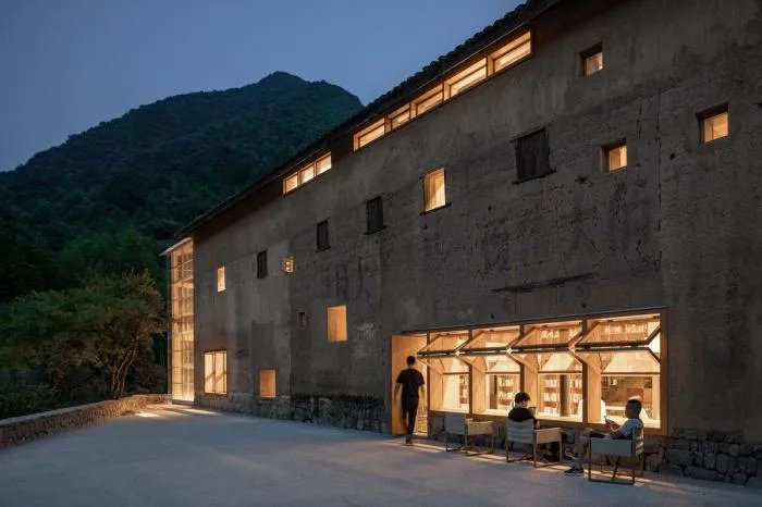BIM Architecture | Qinglongwu Yanjiyou Rural Capsule Hotel Bookstore/Xitao Design Studio