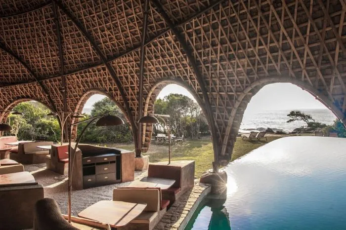 BIM Architecture | Primitive Caves Under Giant Stones on Coastal Beaches: Sri Lanka Tent Hotel/Nomadic Resorts