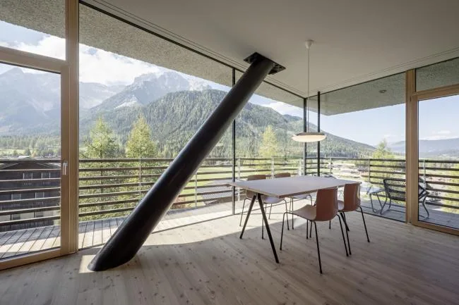 BIM Architecture | Living on the Mountain - Strata Hotel/Plasma Studio