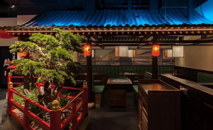 BIM Architecture | Red Leaves Falling Outside the Bamboo Corridor: Niu NEW Shouxi Burn, Shanghai/Woye Space Design Firm