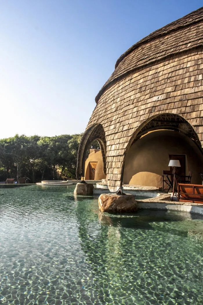 BIM Architecture | Primitive Caves Under Giant Stones on Coastal Beaches: Sri Lanka Tent Hotel/Nomadic Resorts