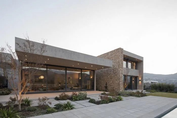 BIM Architecture | Giant Stones Embedded in the Site: Cerro la Cruz Residence/Turner Arquitectos