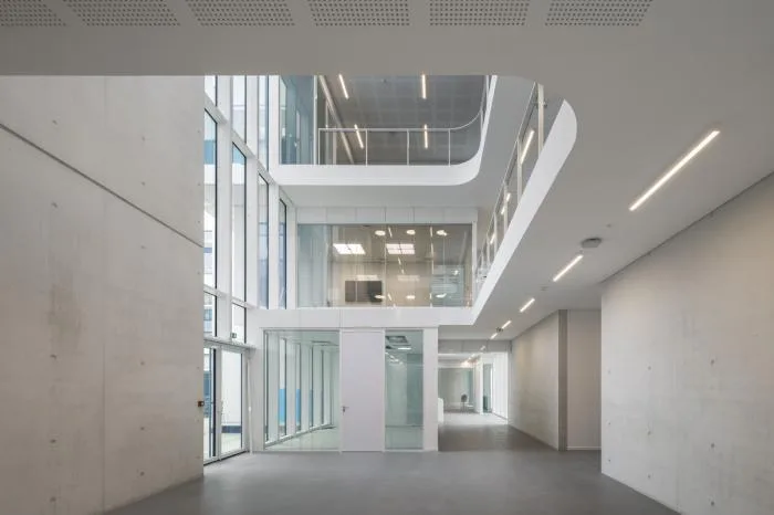 BIM Architecture | Light and Transparent, Dancing with Curved Lines: Air Liquide Group Headquarters/Michel R é mon&  Associés