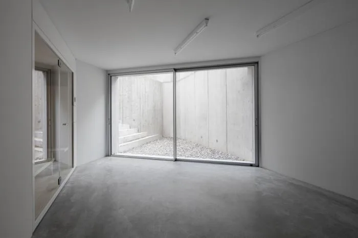 BIM Architecture | Misaligned Composition, Simplicity with Tension - Komano Villa/DF-DC