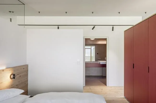 BIM Architecture | Living on the Mountain - Strata Hotel/Plasma Studio