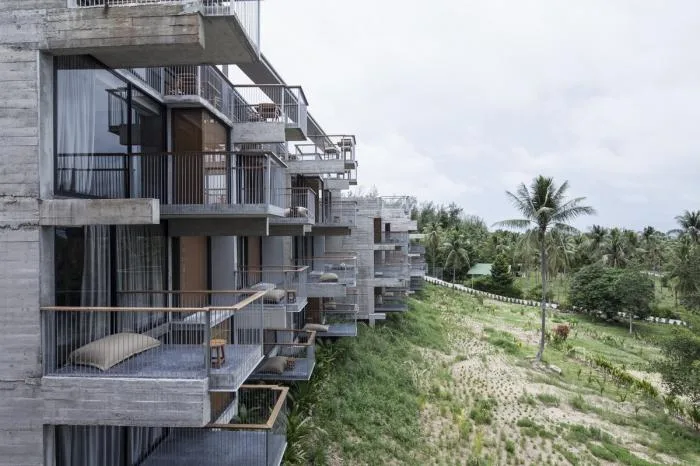 BIM Architecture | Located on a tranquil hillside, listening to the rustling of coconut groves: Varivana Resort Hotel, Phaan Island, Thailand