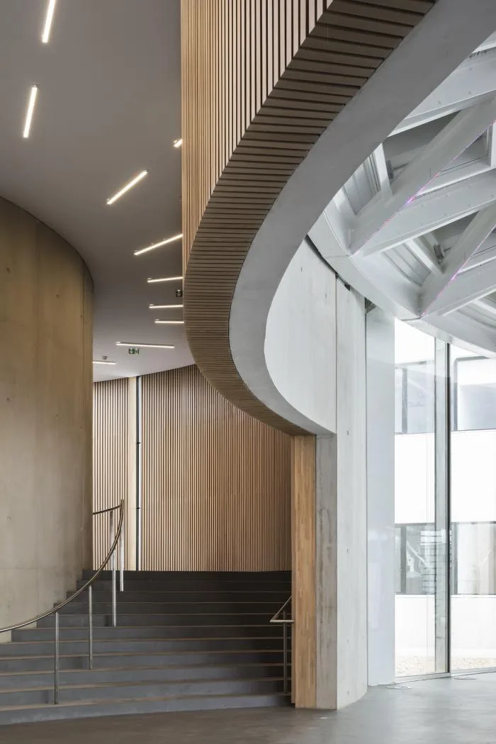 BIM Architecture | Light and Transparent, Dancing with Curved Lines: Air Liquide Group Headquarters/Michel R é mon&  Associés