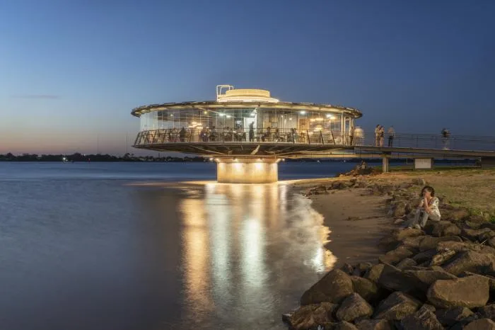 BIM Architecture | 360 ° Panoramic View Food Bar Restaurant