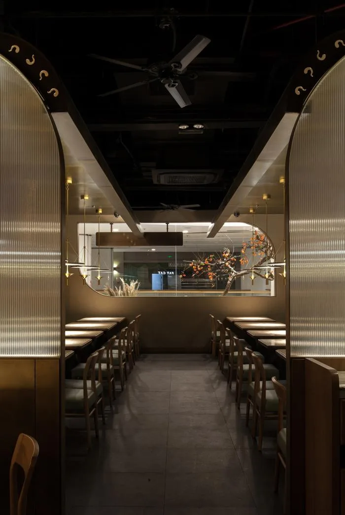 BIM Architecture | 'Tianye Mountain and River': Fat Cat Chinese Restaurant, Shanghai Juyuan Branch / Woye Space Design Firm