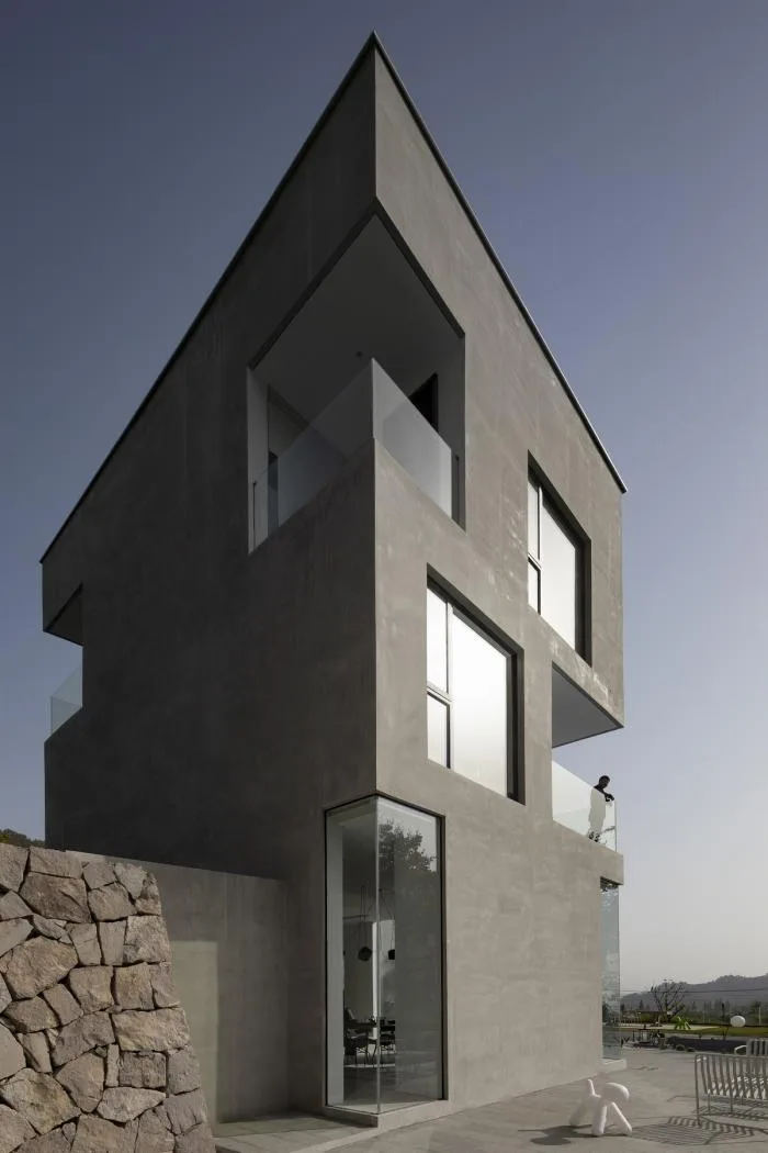 BIM Architecture | Far View of Smoke and Cooking Houses at the Foothills - Hangzhou Youji Boutique Homestay Hotel/Shihe Design Studio