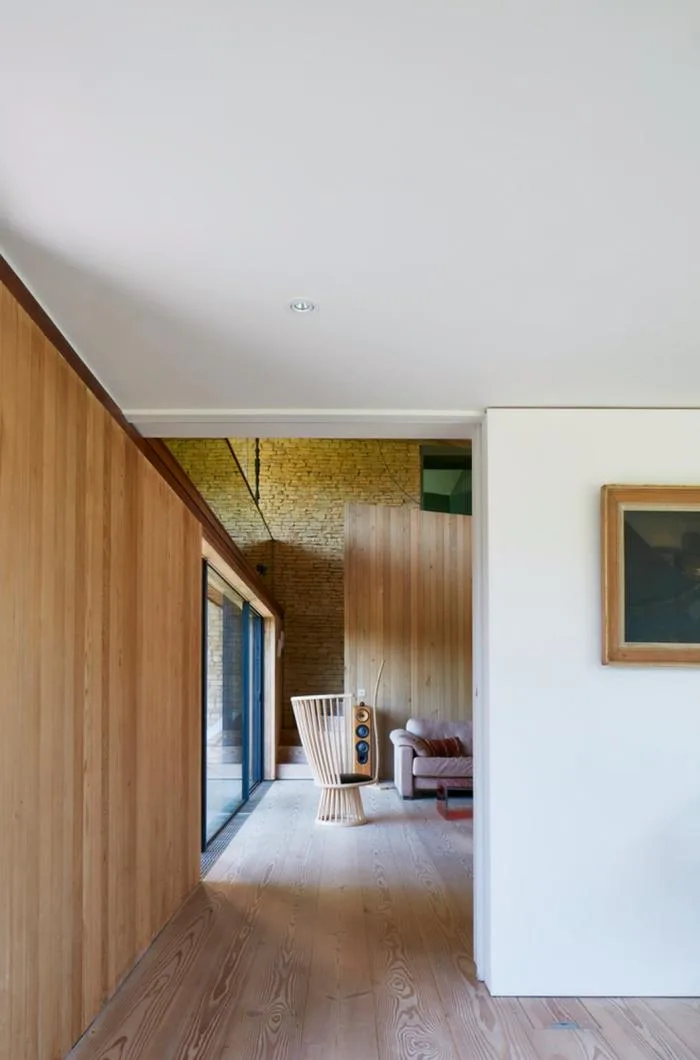 BIM Architecture | Duo Dance in Rural Scenery: British Sedum House/Featherstone Young