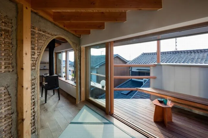 BIM Architecture | Kobe 'Hat Box' Home, a 45 degree rotated flat surface