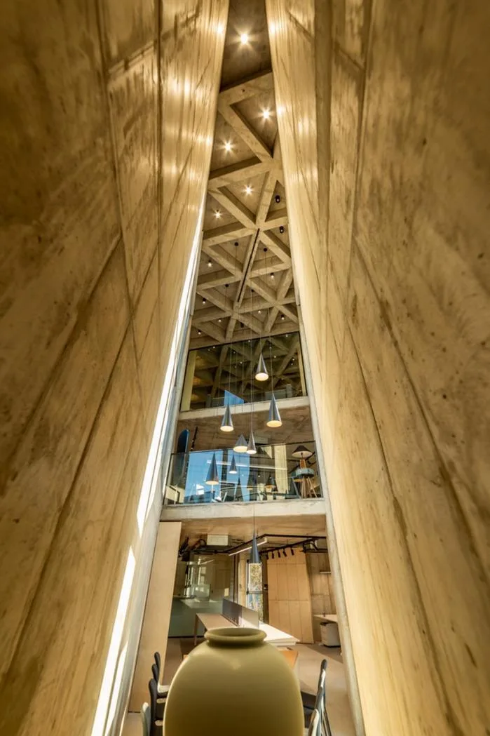 BIM Architecture | Abstract Geometric Space of Concrete Construction: Atelier 11 Office Building/Atelier 11
