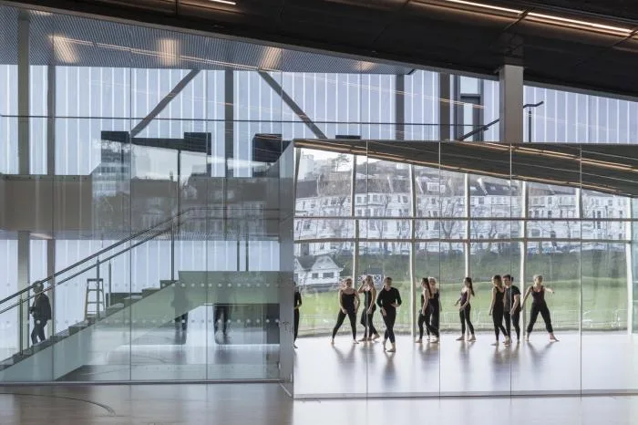 BIM Architecture | Collision of Sports and Scientific Spirit: Brighton College/OMA