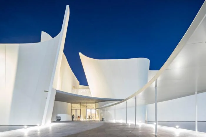 BIM architecture | Smooth and silky like silk dancing, Baroque International Museum/Ito Toyo Architects