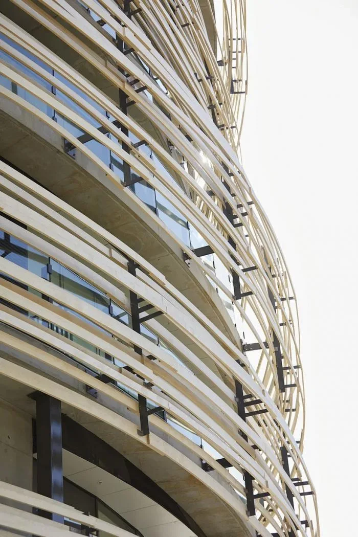 BIM Architecture | Sculptures Surrounded by Curved Wooden Screens: Sydney Stock Exchange/Kengo Kuma Architecture Urban Design Firm