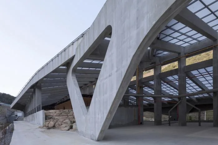 BIM Architecture | A 'Game Tool' Made of Concrete Geometric Architecture: Shangdong Charcoal Sauna/Studiu_Suspicion