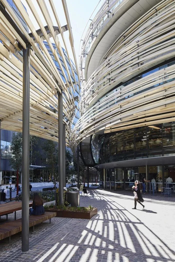 BIM Architecture | Sculptures Surrounded by Curved Wooden Screens: Sydney Stock Exchange/Kengo Kuma Architecture Urban Design Firm