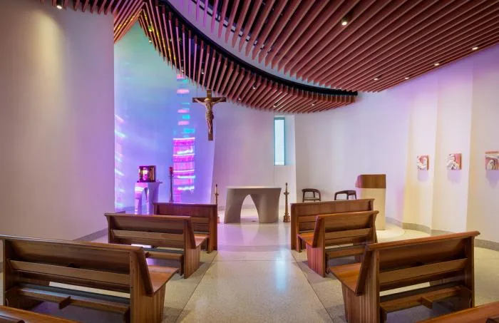 BIM architecture | Rotating 'woven' brick sculpture: St. Mary's Church/PLY+