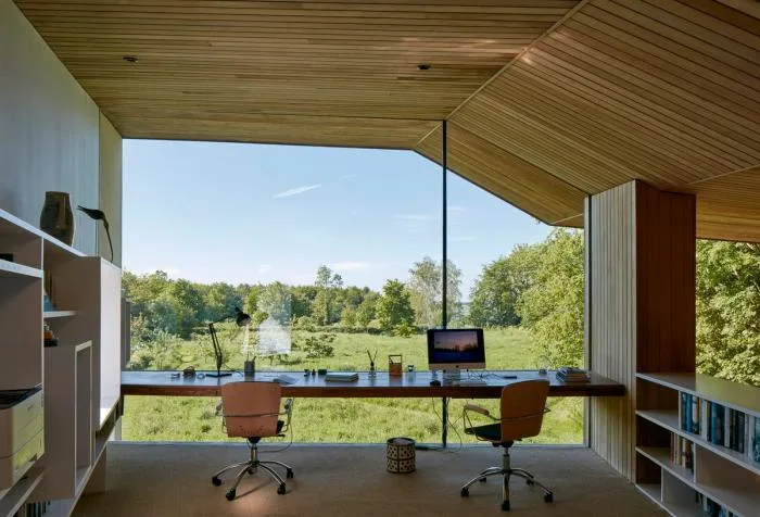 BIM Architecture | Duo Dance in Rural Scenery: British Sedum House/Featherstone Young