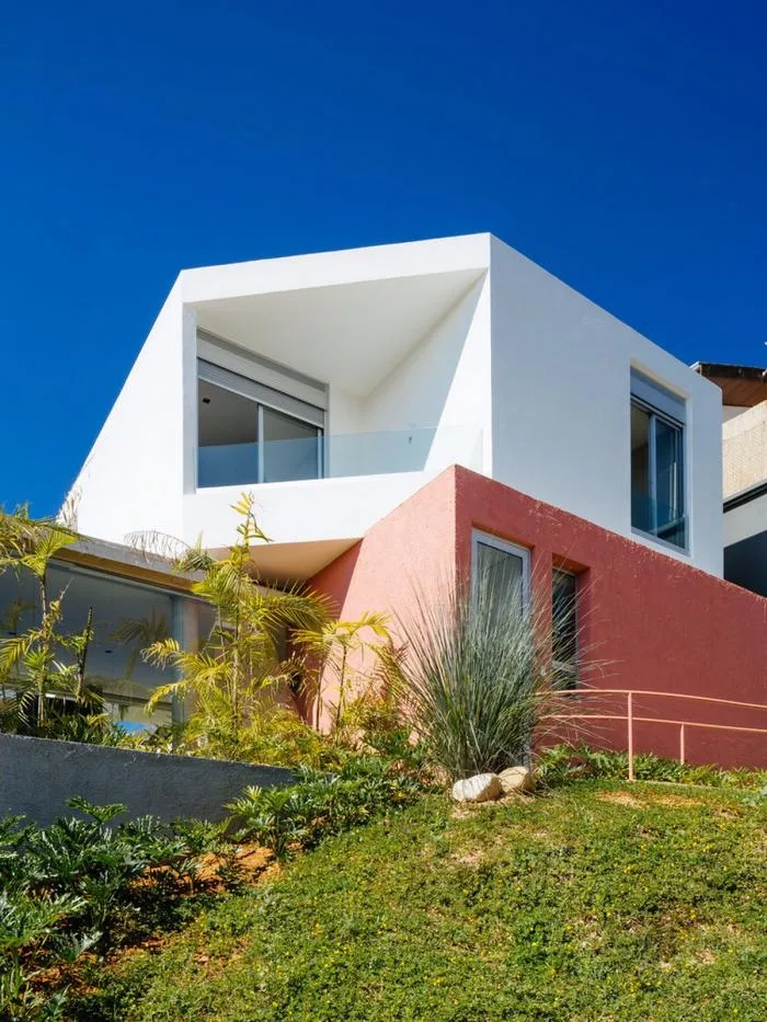 BIM Architecture | Garden style Residence with Square and Circle Creation: Cauman's Home/Est ú dio BRA