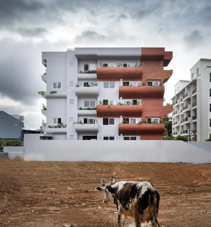 BIM Architecture | Dynamic Sculptures: The Purple Ink Studio at India's Forest Apartments