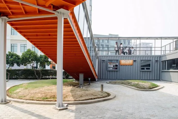 BIM Architecture | Infinite Symbol "∞": Grand Noida Coffee Bar and Student Center/RJDL