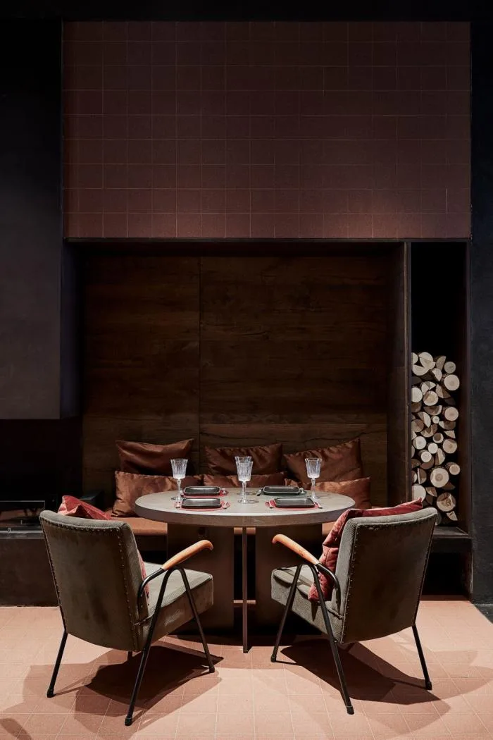 BIM Architecture | When Time and Temperature Intertwine in Space - CHARCOHOL Restaurant and Cocktail Bar/Hachima Design