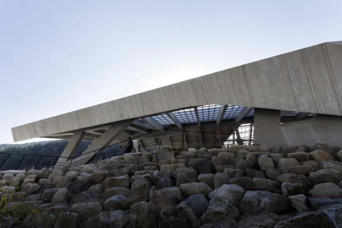 BIM Architecture | A 'Game Tool' Made of Concrete Geometric Architecture: Shangdong Charcoal Sauna/Studiu_Suspicion