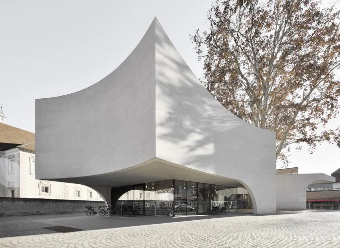 BIM Architecture | Integrating Classical and Mischievous Flying - Tourist Center Embracing Old Trees/MoDusArchitects