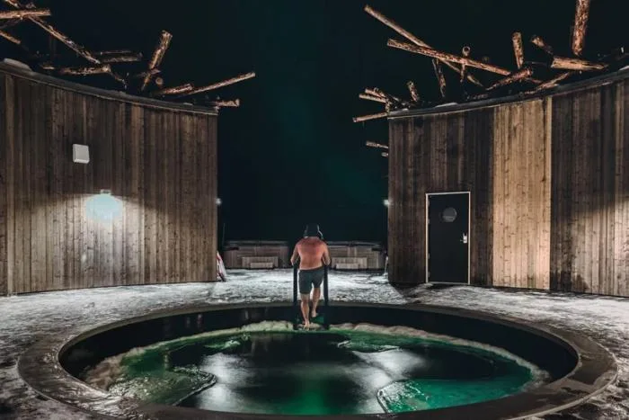 BIM Architecture | Floating Spa Hotel on the Lule River: 'Arctic Bath'