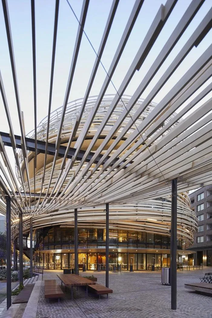 BIM Architecture | Sculptures Surrounded by Curved Wooden Screens: Sydney Stock Exchange/Kengo Kuma Architecture Urban Design Firm