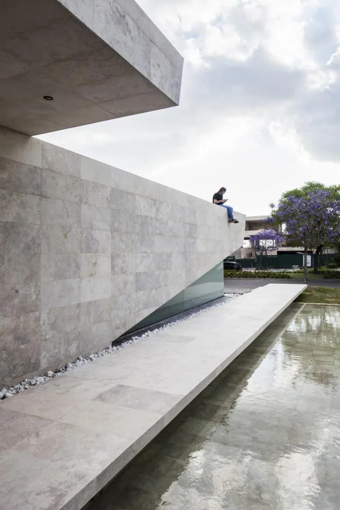 BIM Architecture | Warm and Pure Deconstruction: Marble Residences/OON Architecture