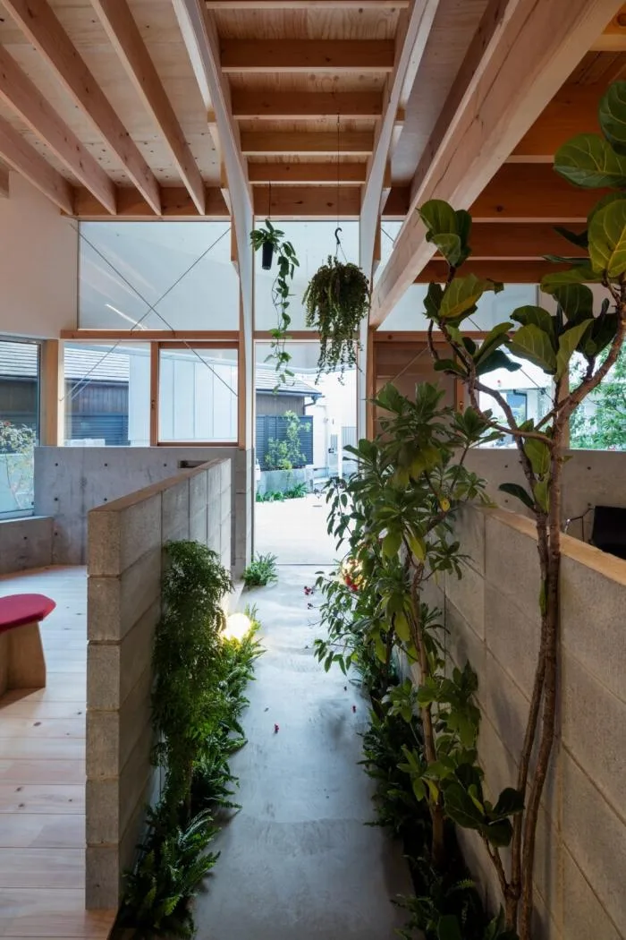 BIM Architecture | Kobe 'Hat Box' Home, a 45 degree rotated flat surface