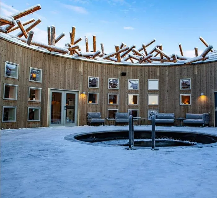 BIM Architecture | Floating Spa Hotel on the Lule River: 'Arctic Bath'