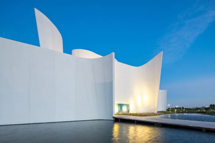 BIM architecture | Smooth and silky like silk dancing, Baroque International Museum/Ito Toyo Architects